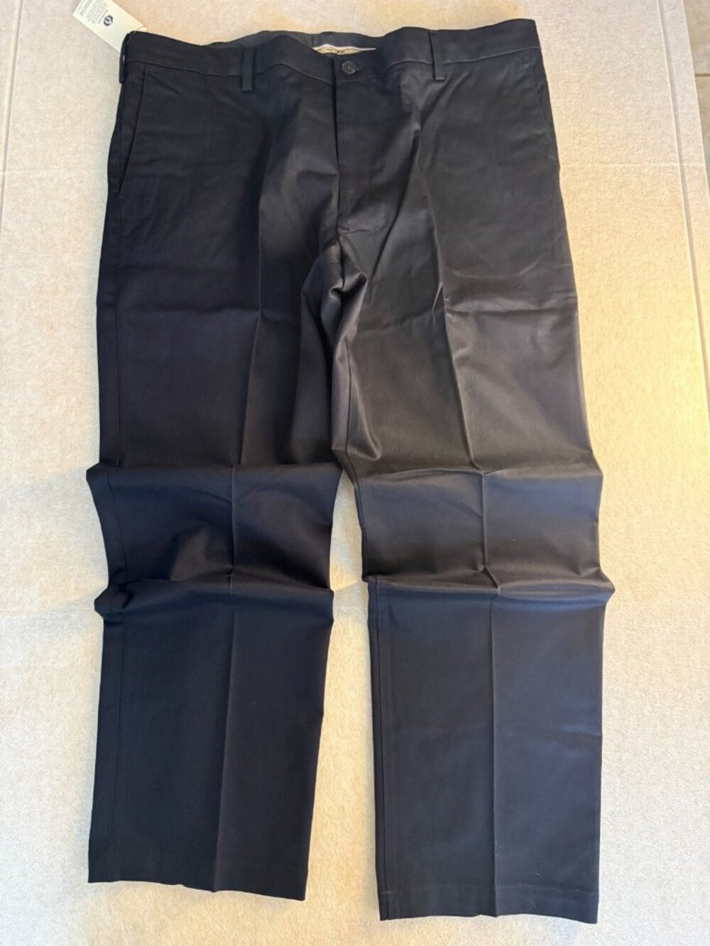 Dockers Signature Khaki Pants 42x32 Navy Classic Fit NWT 1010